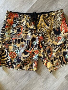 Womens Hurley boardshorts